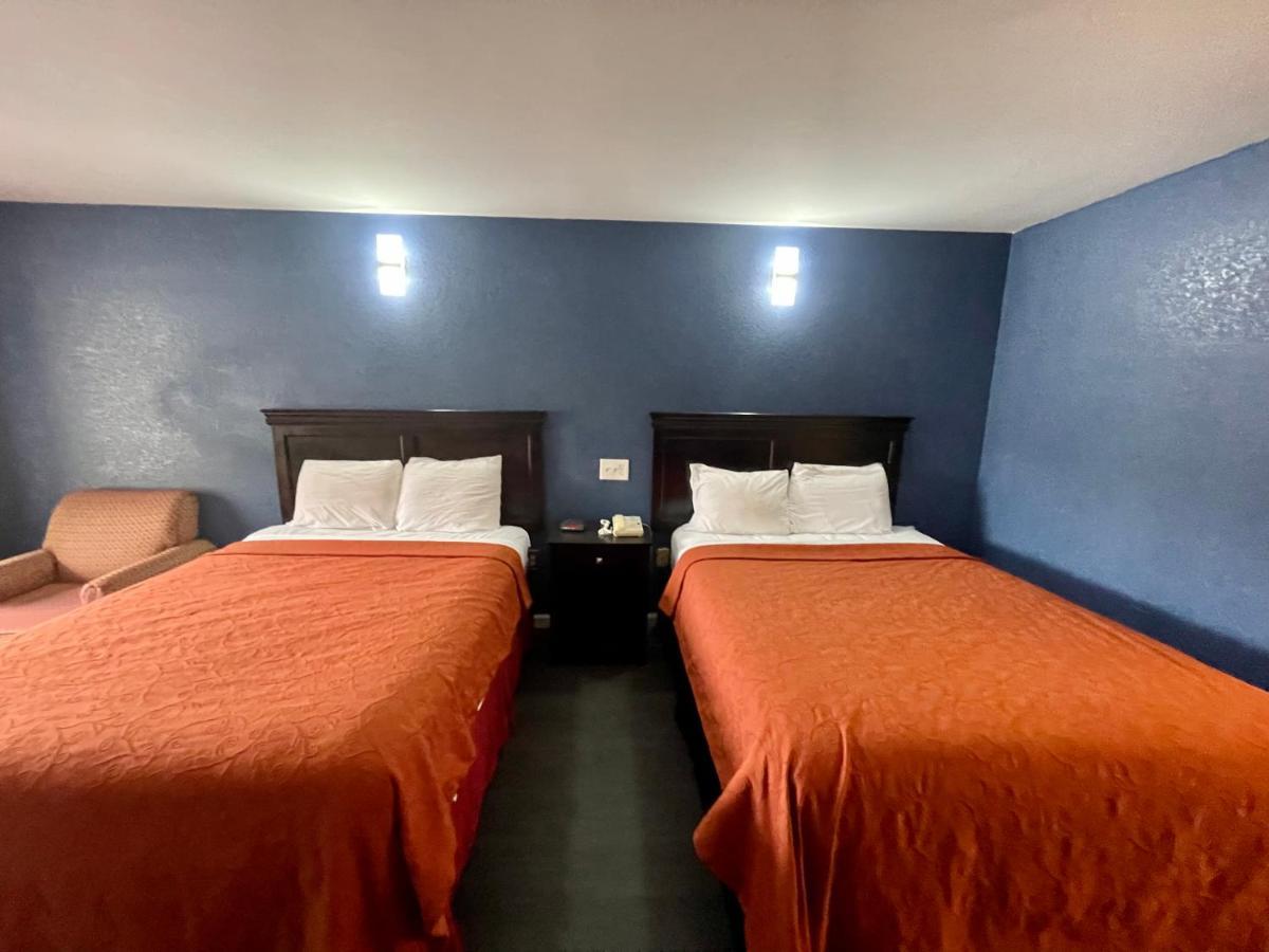 Key West Inn - Roanoke Экстерьер фото