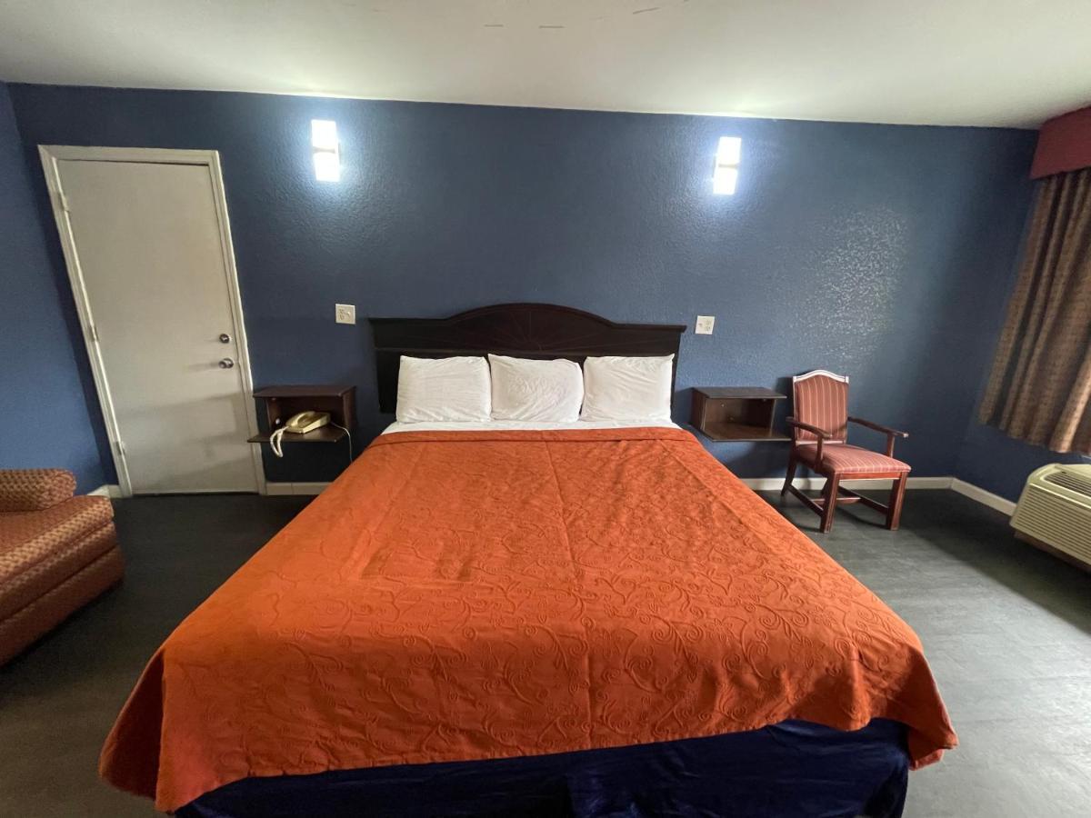 Key West Inn - Roanoke Экстерьер фото