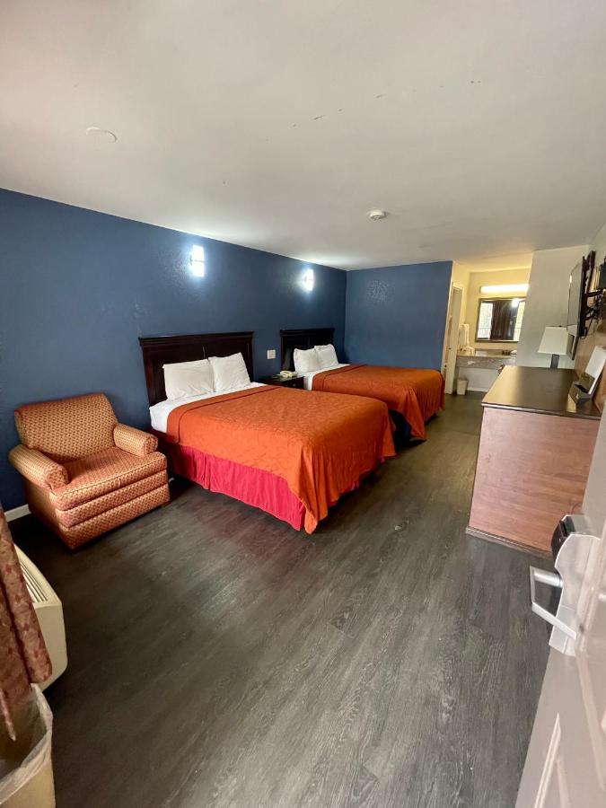 Key West Inn - Roanoke Экстерьер фото