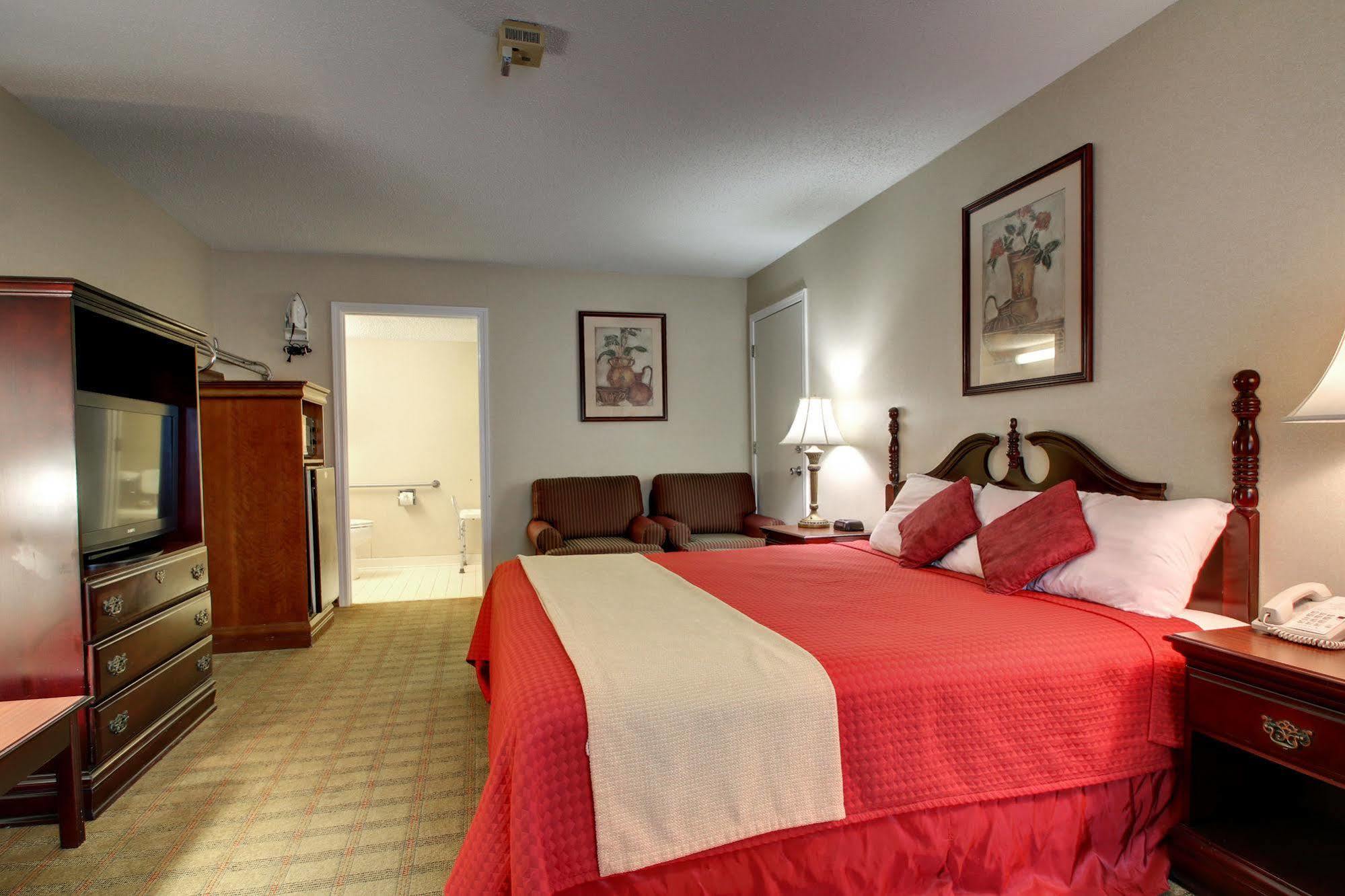 Key West Inn - Roanoke Экстерьер фото